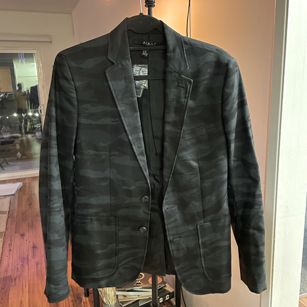 Camouflage Sport Coat. Modern Fit “Career Jacket” from 21 Men
